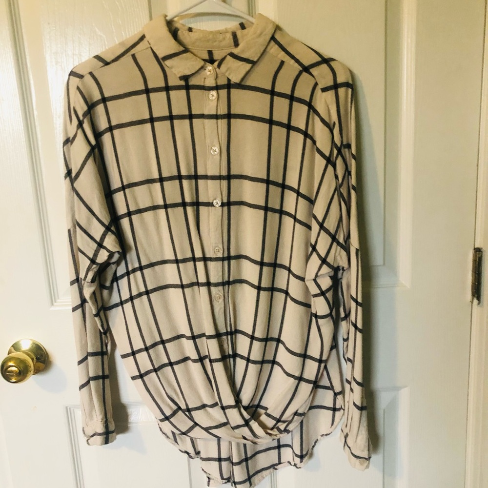 Long sleeved BDG shirt.